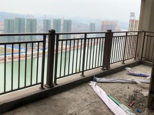 阳台护栏国家标准高度是多少？