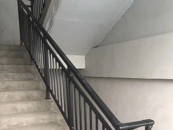 楼梯扶手款式有哪些？
