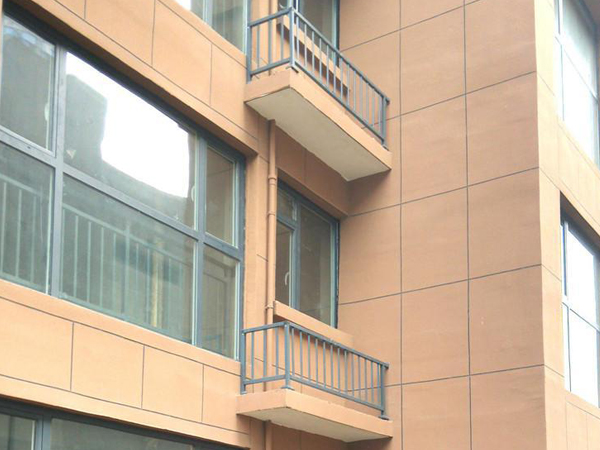 空调护栏垂直杆件间距规范要求