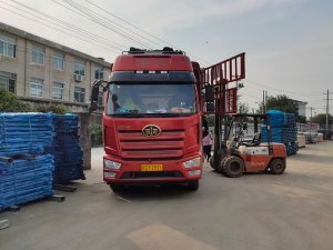 金用护栏2021年10月26日锌钢连廊护栏发货!