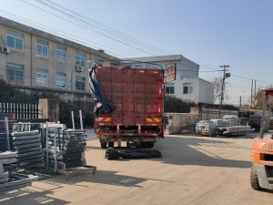 金用护栏2022年1月4日锌钢百叶窗装车发货!