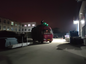 金用护栏2022年1月20日锌钢阳台栏杆装车发货!