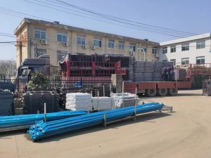 金用护栏2022年3月4日锌钢阳台栏杆装车发货!