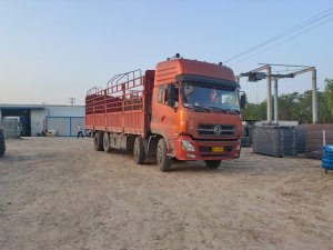 金用护栏2022年4月26日锌钢护窗栏杆装车发货!