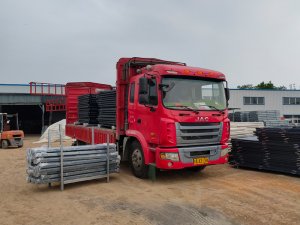 金用护栏2022年5月17日锌钢飘窗栏杆装车发货！