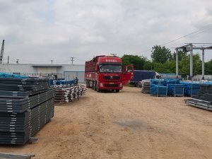 金用护栏2022年5月20日锌钢百叶窗装车发货！