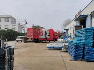 金用护栏2022年12月12日锌钢飘窗栏杆装车发货！