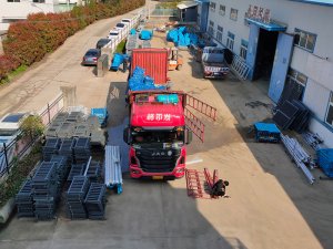 金用护栏2023年4月7日锌钢护窗栏杆装车发货！