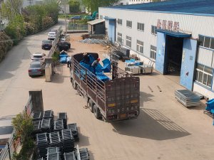 金用护栏2023年4月15日锌钢护窗栏杆装车发货！