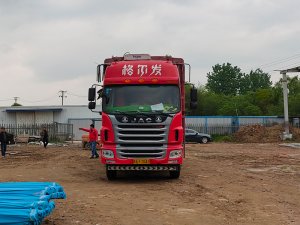 金用护栏2023年4月25日锌钢护窗栏杆装车发货！