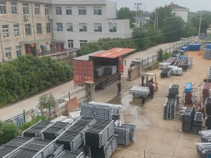 2023年6月25日锌钢阳台栏杆装车发货！