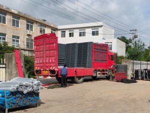 2023年6月26日铝合金百叶窗装车发货！