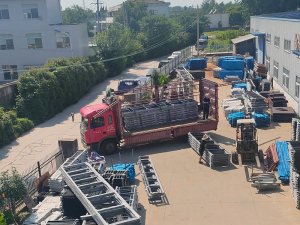 2023年7月5日锌钢玻璃护栏装车发货!