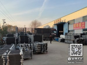 2023年12月7日锌钢百叶窗装车发货！