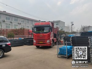 2024年3月28日锌钢百叶窗装车发货！