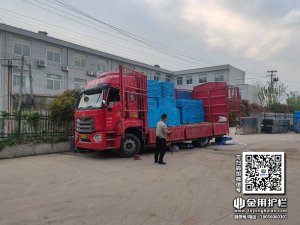 2024年4月9日锌钢阳台护栏装车发货！