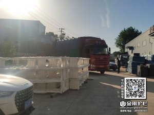 2024年5月16日锌钢百叶窗装车发货!