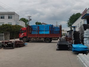 2025年5月13日锌钢阳台护栏装车发货！
