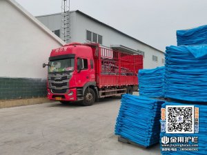 2025年8月9日锌钢阳台护栏装车发货！