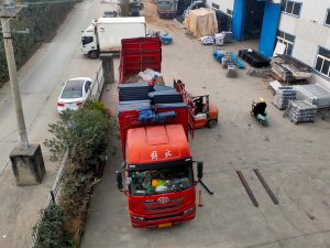 2025年11月8日锌钢百叶窗装车发货!